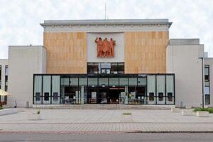 IMG01_zmizeni_kritika_web_small